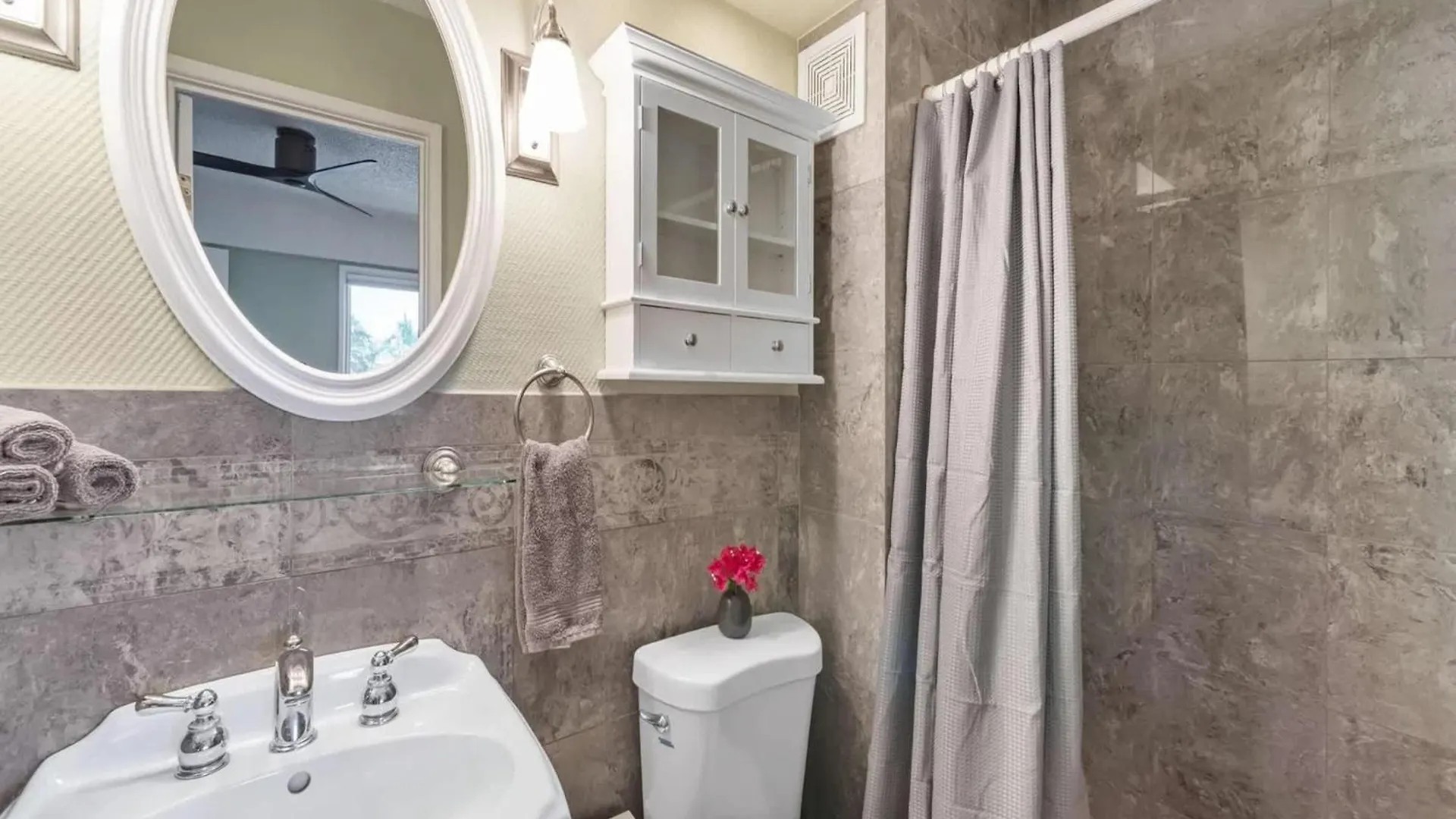 Loft With Ocean Views Walk To Beach Назарет Виргинские острова, США